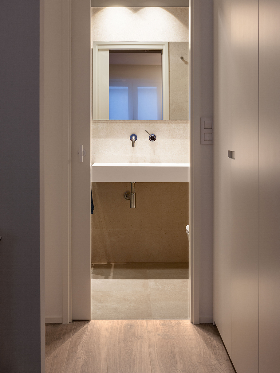 Elizondo-Arkitektura-Interiorismo-Vivienda-en-Getxo-Habitación-Principal-Baño-1