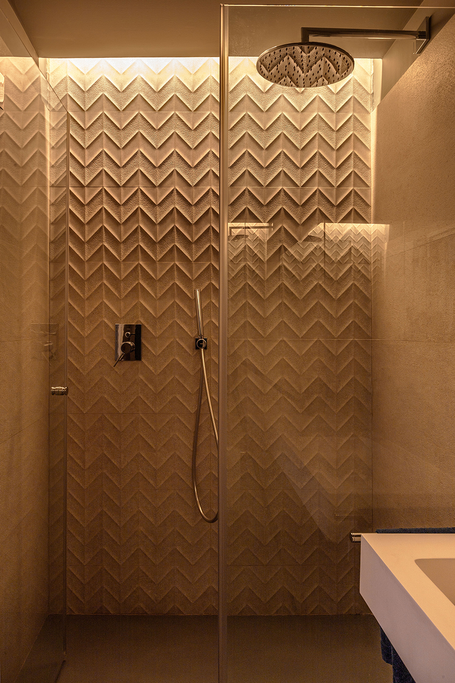 Elizondo-Arkitektura-Interiorismo-Vivienda-en-Getxo-Habitación-Principal-Baño-2