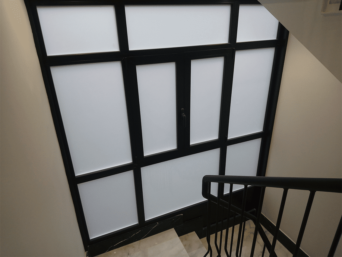 santa ana 12 portal , escaleras, ascensor y vivienda