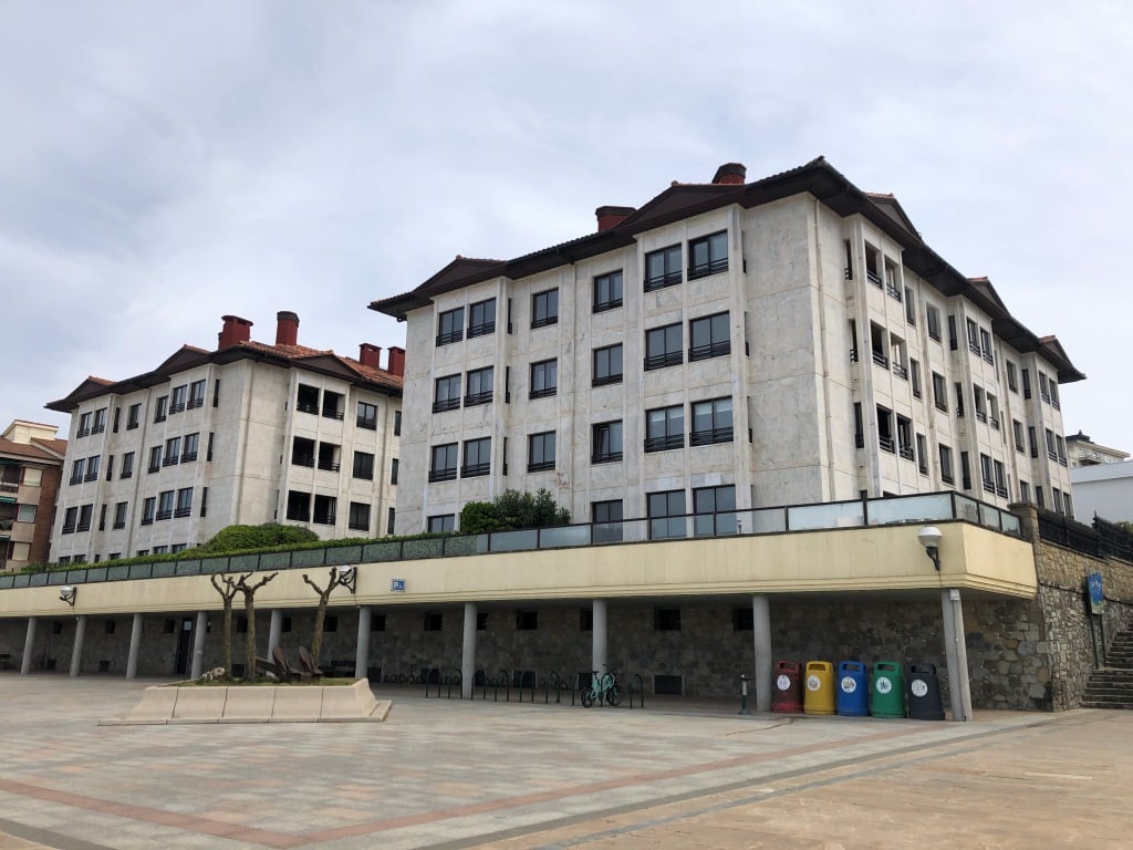 San Antonio Abaitua marmolezko fatxada