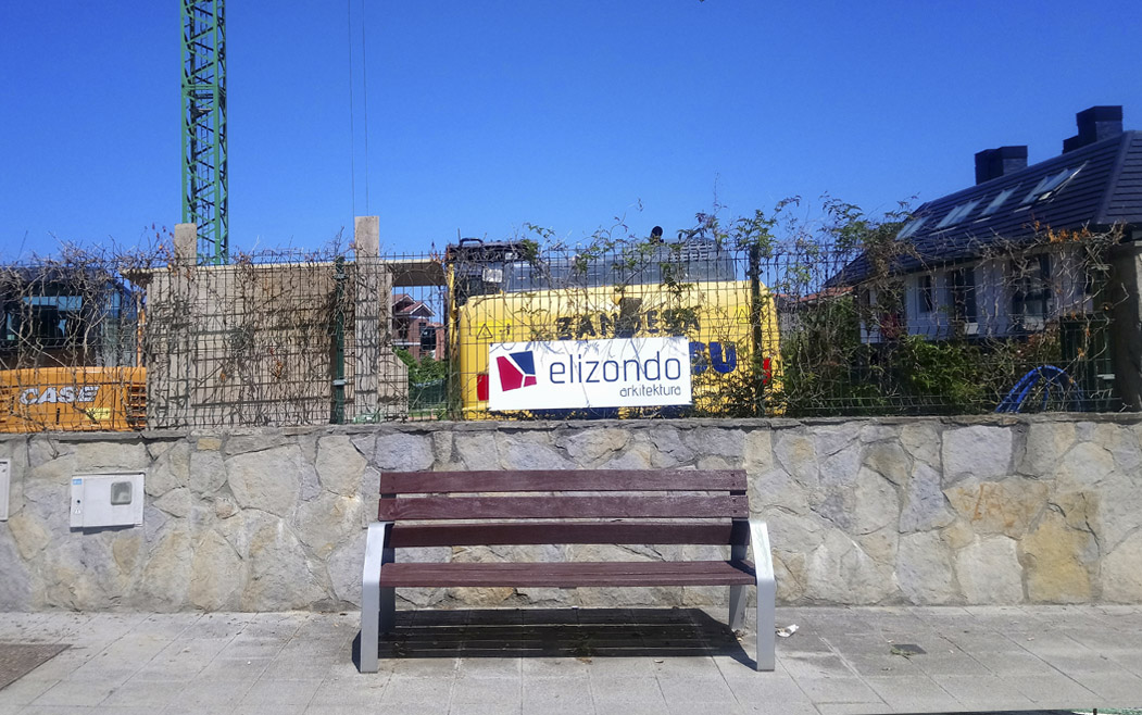 Berangon bi etxebizitza berri