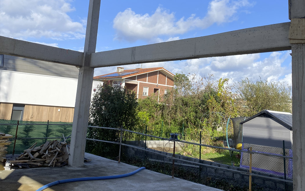 Berangon bi etxebizitza berri